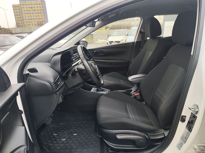 Hyundai Bayon 1.0 T-GDI/74kW Comfort DCT - fotka 13 z 25