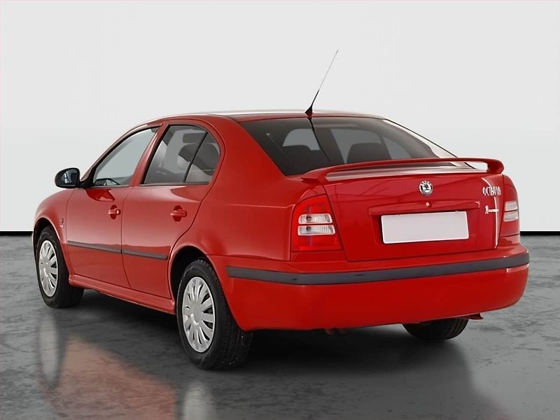 Škoda Octavia (2010) 1.9 TDI , nová STK, udržované - fotka 4 z 17
