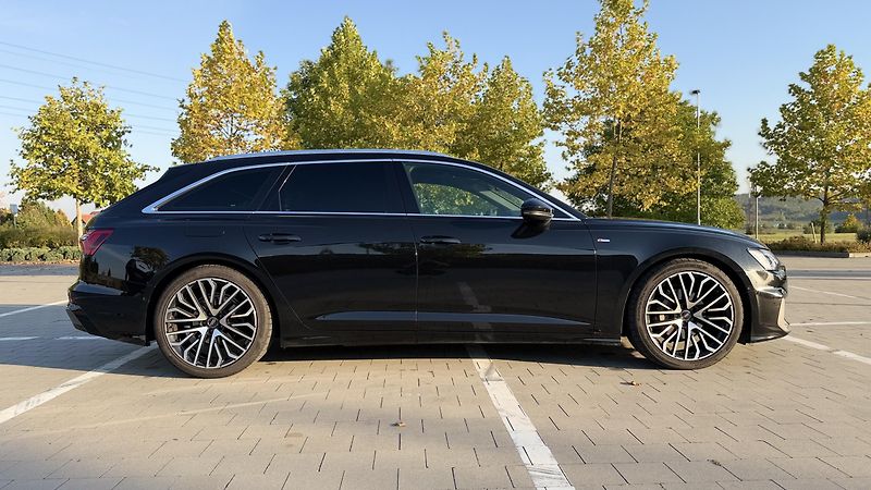 Audi A6 Avant (2024) - fotka 6 z 15