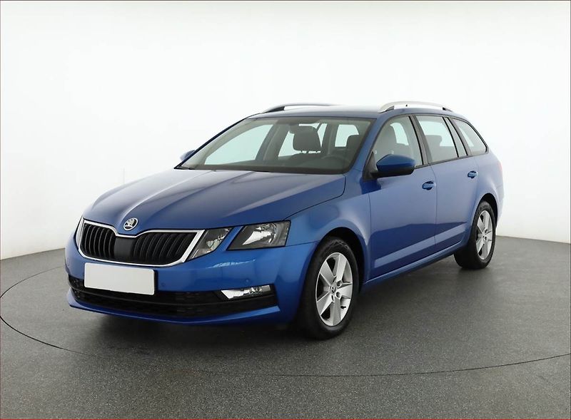 Škoda Octavia (2019) Style Plus 1.5 TSI, Navi - fotka 2 z 21