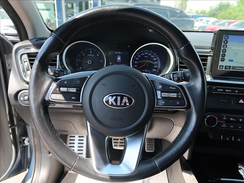 Kia Ceed 1,6 CRDi,100kW,Exclusive,ČR - fotka 18 z 31