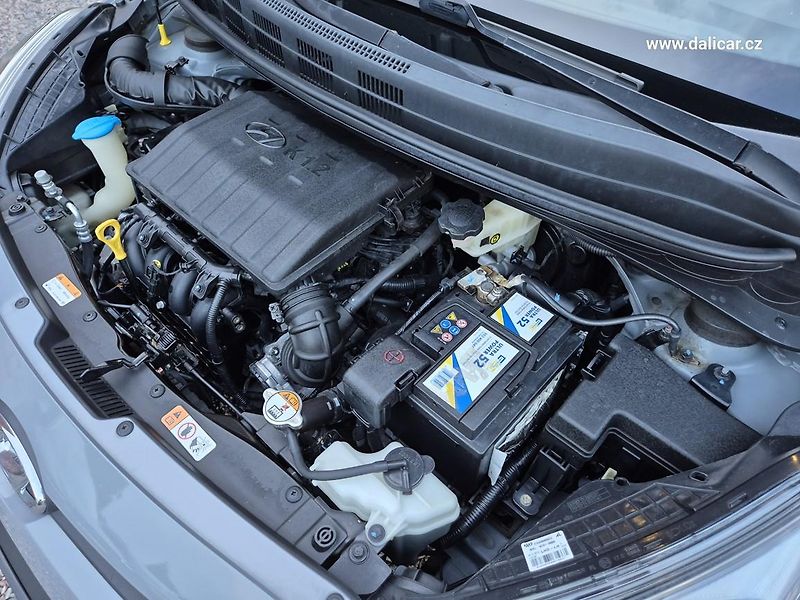 Hyundai i10 (2013) 1.2i 64 KW Klima FIFA Edice - fotka 19 z 53
