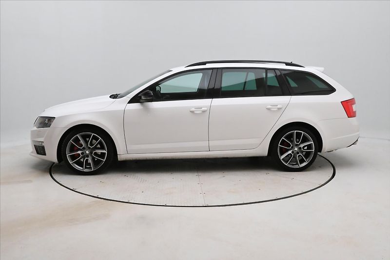 Škoda Octavia 2,0 TDI 135kW RS Záruka až 5 l - fotka 8 z 30