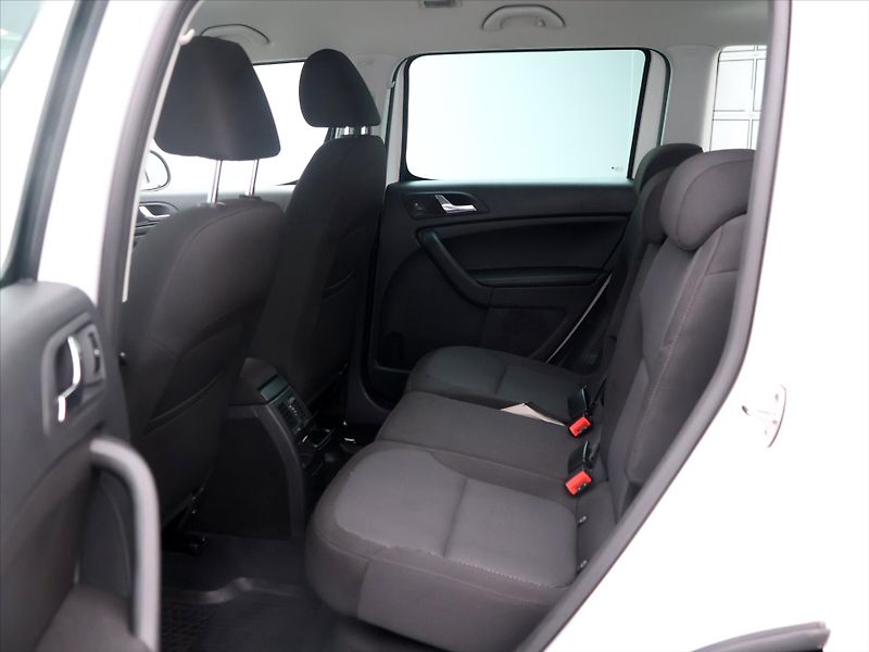 Škoda Yeti 1,4 TSI 92 kW Ambition Outdoor - fotka 13 z 28