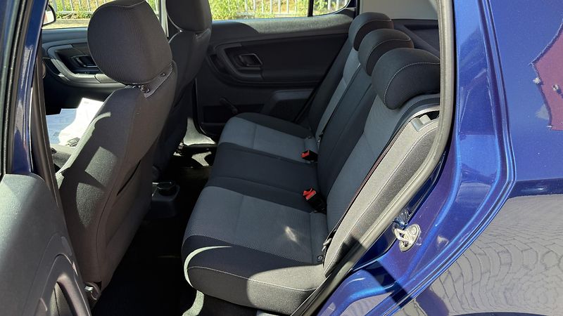 Škoda Fabia 1.2TSi*63kW*SPORT*78TKM*1.MAJ* - fotka 8 z 25