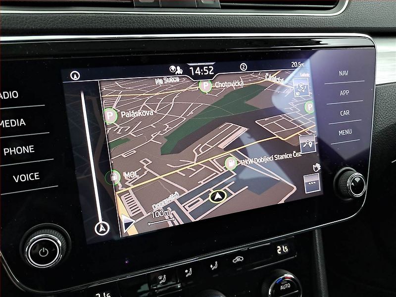 Škoda Superb (2022) 2.0 TDI, Automat, Navi - fotka 15 z 19