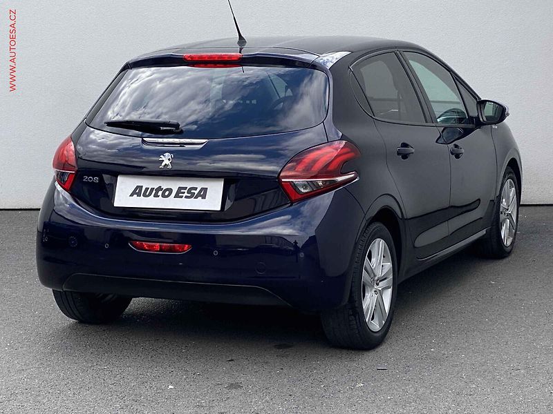 Peugeot 208 (2018) 1.2 PT, Style,  park. čidla - fotka 4 z 13