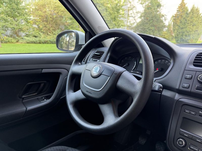 Škoda Fabia 1,2 TSI SERVIS.KN. - fotka 19 z 32