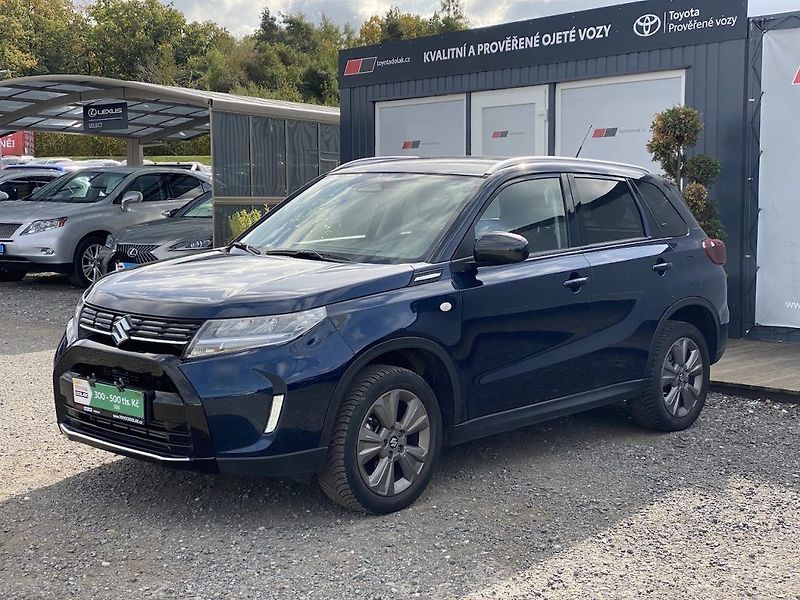 Suzuki Vitara 1.4BoosterJet, 18tis km, navi - fotka 4 z 17