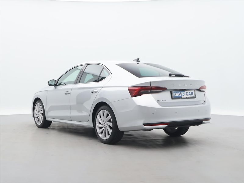 Škoda Octavia 2,0 TDI 110kW DSG Ultimate CZ - fotka 5 z 29
