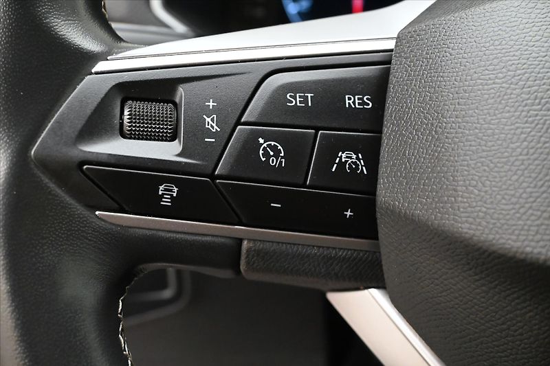Seat Tarraco 2,0 TSI 180 kW 4x4 DSG X-Perie - fotka 24 z 33