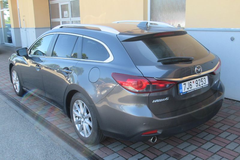 Mazda 6 2.2 CD AUT. KLIMA SADA KOL - fotka 7 z 26