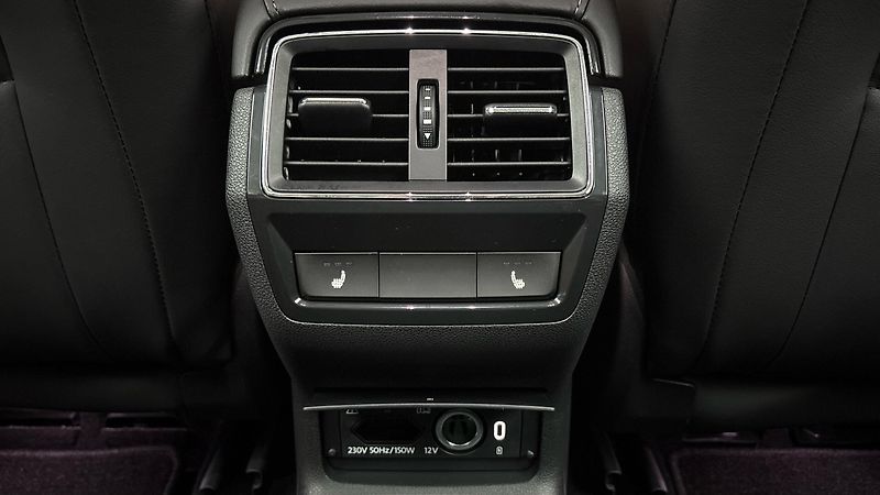 Škoda Kodiaq 2.0 TSI DSG 4x4 L&K - fotka 24 z 34