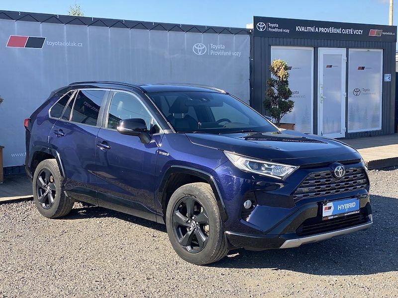 Toyota RAV4 2.5HSD, ČR, Selection, 4x4 - fotka 1 z 17