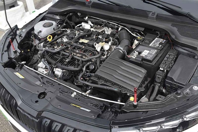 Na tomto autě studenti učiliště Škody Auto pracovali dva roky