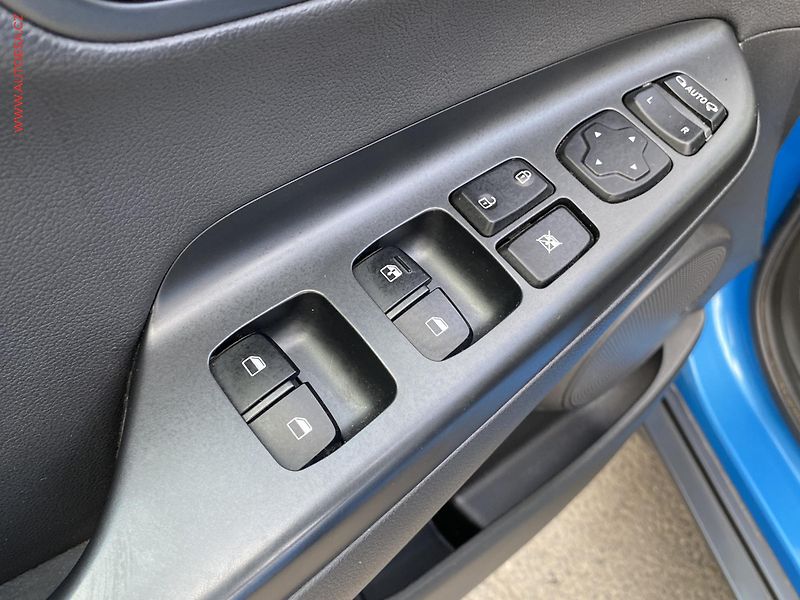 Hyundai Kona (2018) 1.6T-GDi 4WD, Premium, AT - fotka 14 z 20