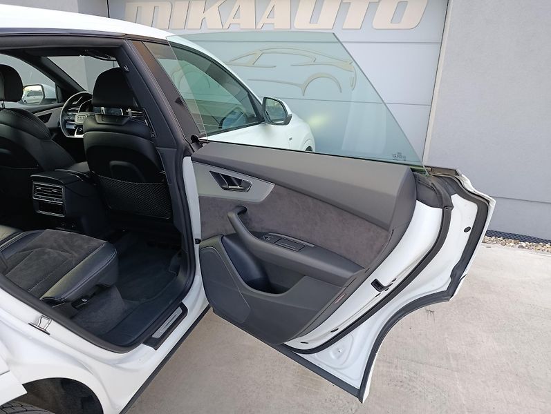 Audi Q8 50TDI QUATTRO S-LINE ČR DPH - fotka 28 z 31