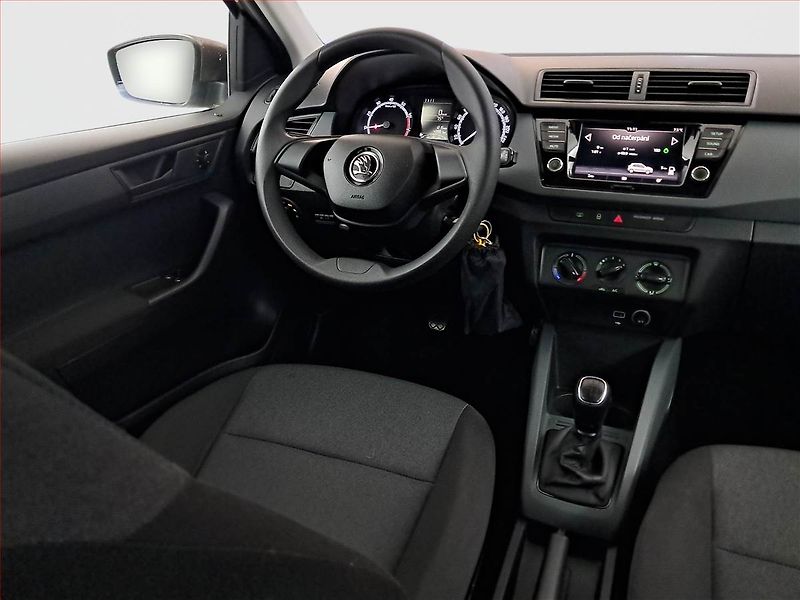 Škoda Fabia (2020) 1.0, Serv.kniha, Park. senzory - fotka 7 z 16