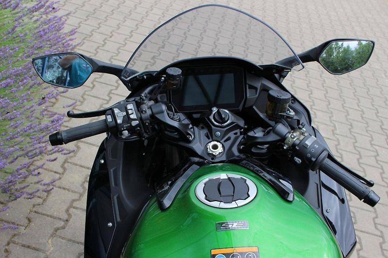Kawasaki Ninja H2 SX SE (2023) 2023 TOP AKCE - fotka 7 z 10