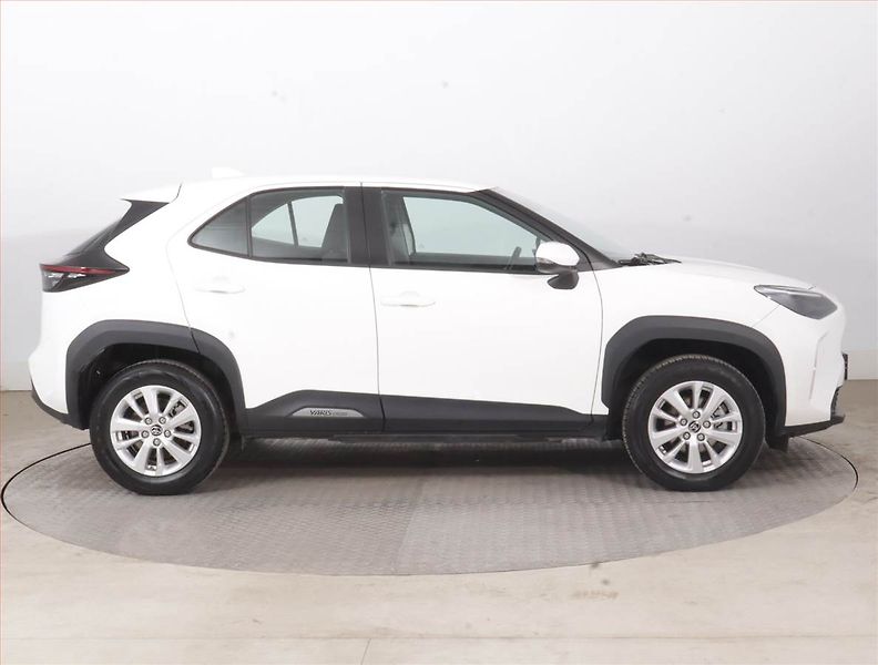 Toyota Yaris Cross (2022) Executive 1.5 VVT-iE - fotka 6 z 16