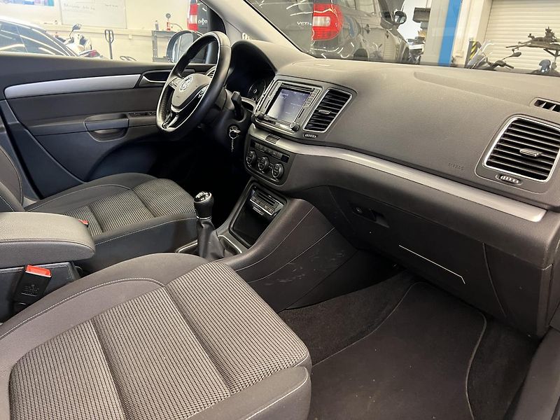 Volkswagen Sharan 2.0 TDI 110 kW - fotka 20 z 22