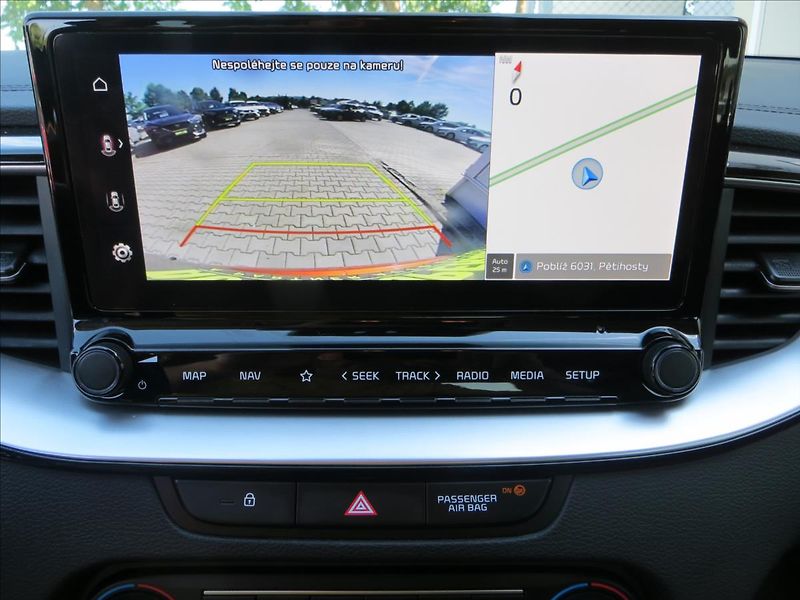 Kia XCeed 1,5 T-GDI 118kW Exclusive ČR - fotka 17 z 26