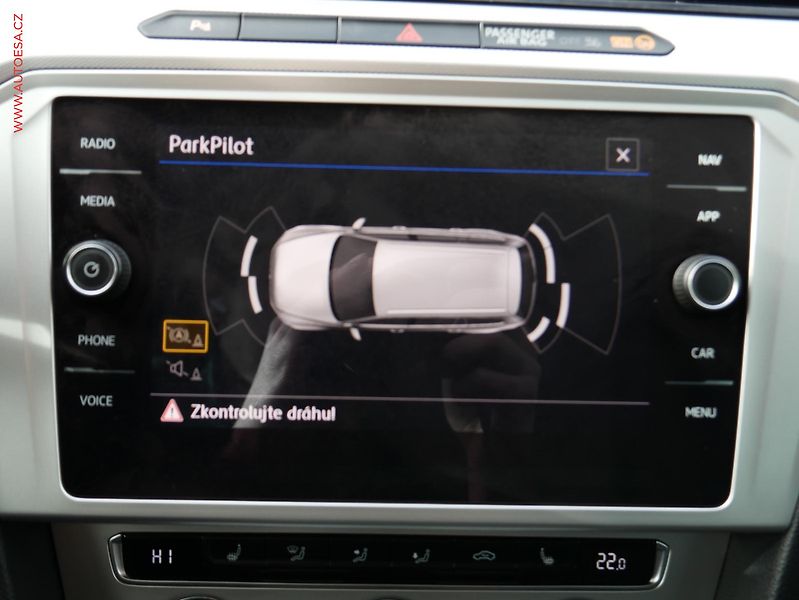 Volkswagen Passat (2017) 1.4 TSi, Comfortline, navi - fotka 14 z 19