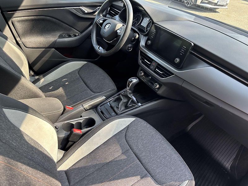 Škoda Scala (2023) 1.5 TSI DSG Style - fotka 9 z 32