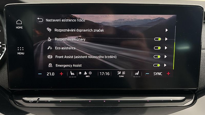 Škoda Octavia 2.0 TDI DSG 4x4 Style Combi - fotka 27 z 33