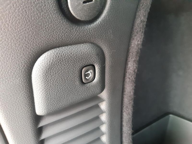 Dodge Durango (2026) 5,7 V8 HEMI  R/T 4x4 - fotka 20 z 47