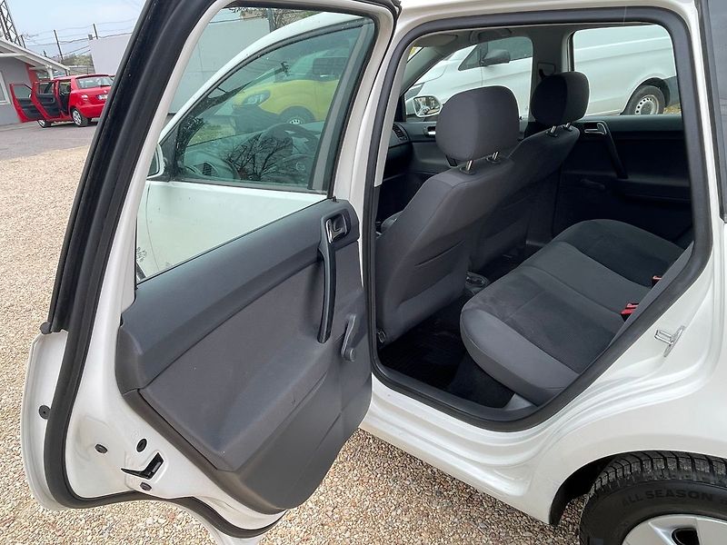 Volkswagen Polo 1.2i 44kW*KLIMA* - fotka 10 z 27