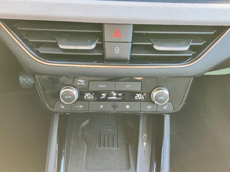 Škoda Kamiq (2025) 1.0TSI 85kW Top Selecti naviga - fotka 21 z 33