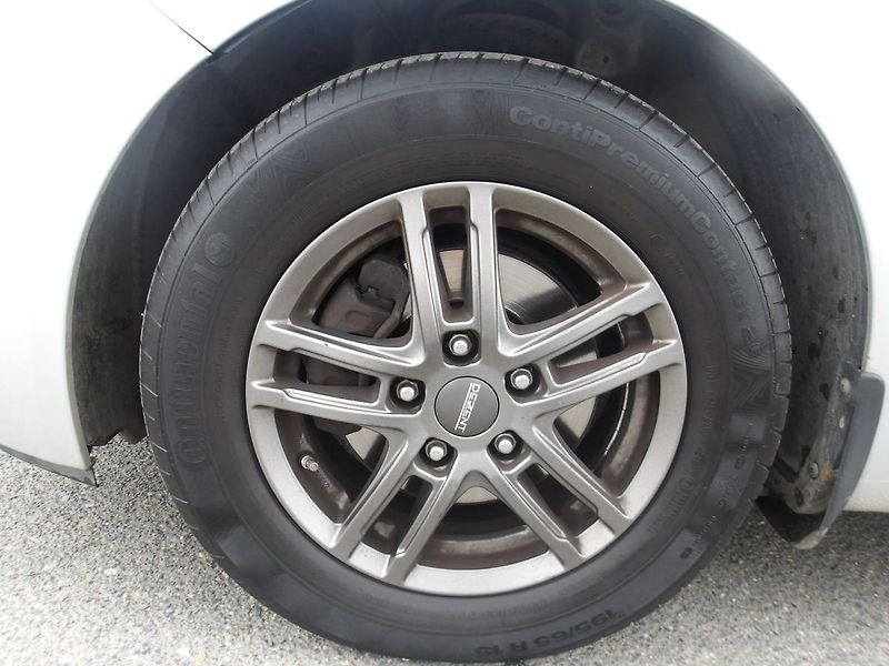 Hyundai ix20 1,6i 91kW NAJ.56000km !!! 1.MA - fotka 9 z 30