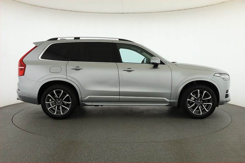 Volvo XC90 (2018) D5 AWD - fotka 6 z 21