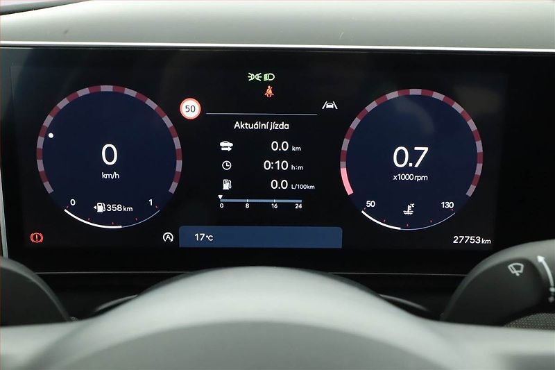 Hyundai Tucson (2024) 1.6 T-GDI - fotka 8 z 21