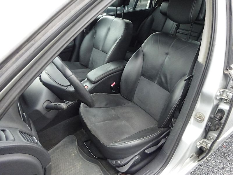 Renault Laguna 2.0dCi 110kW KŮŽE SERVIS DPH - fotka 5 z 24