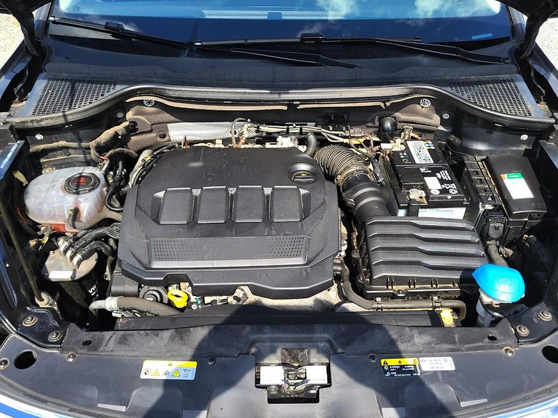 Škoda Karoq 2.0 TDi 85kW DSG AMBITION *ČR - fotka 30 z 43
