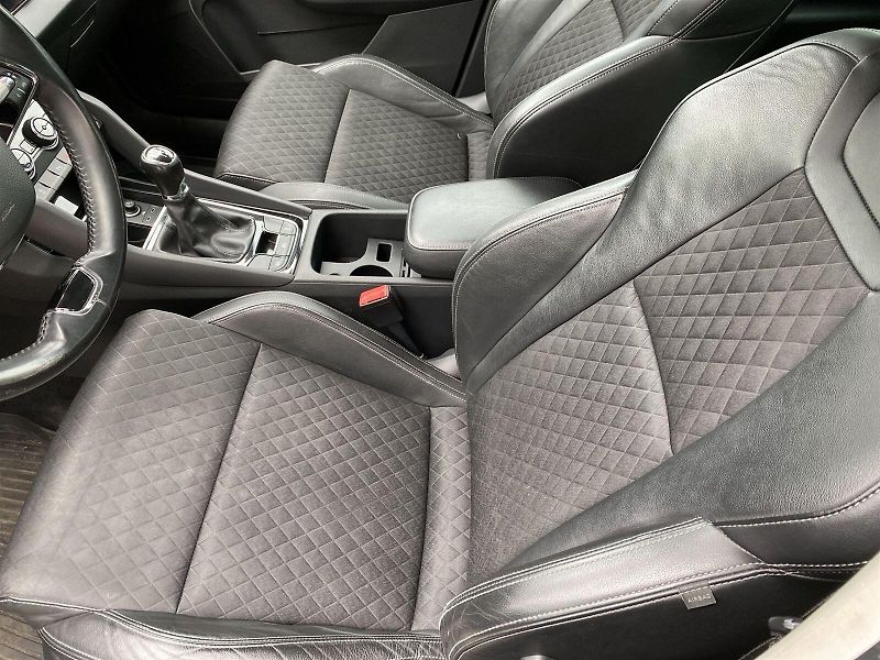 Škoda Karoq (2021) 2.0 TDI Style+ - fotka 6 z 38
