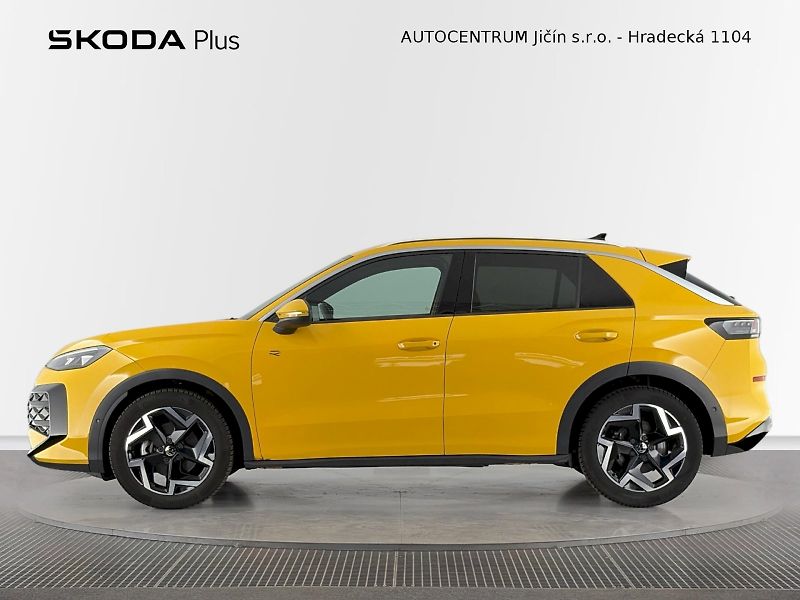 Volkswagen T-Roc (2025) R-Line 1.5 TSI 110kW DSG - fotka 3 z 36