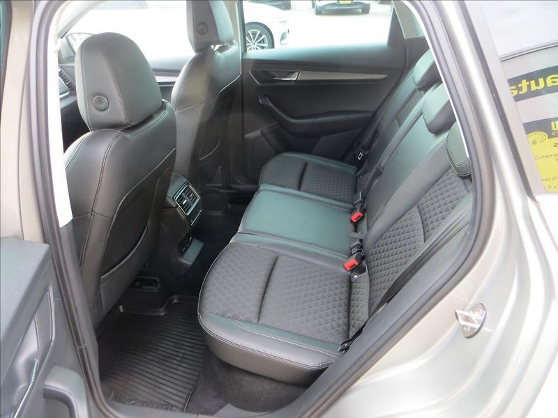Škoda Karoq 1,5 TSI Style 110kW DSG WEBAST - fotka 31 z 33