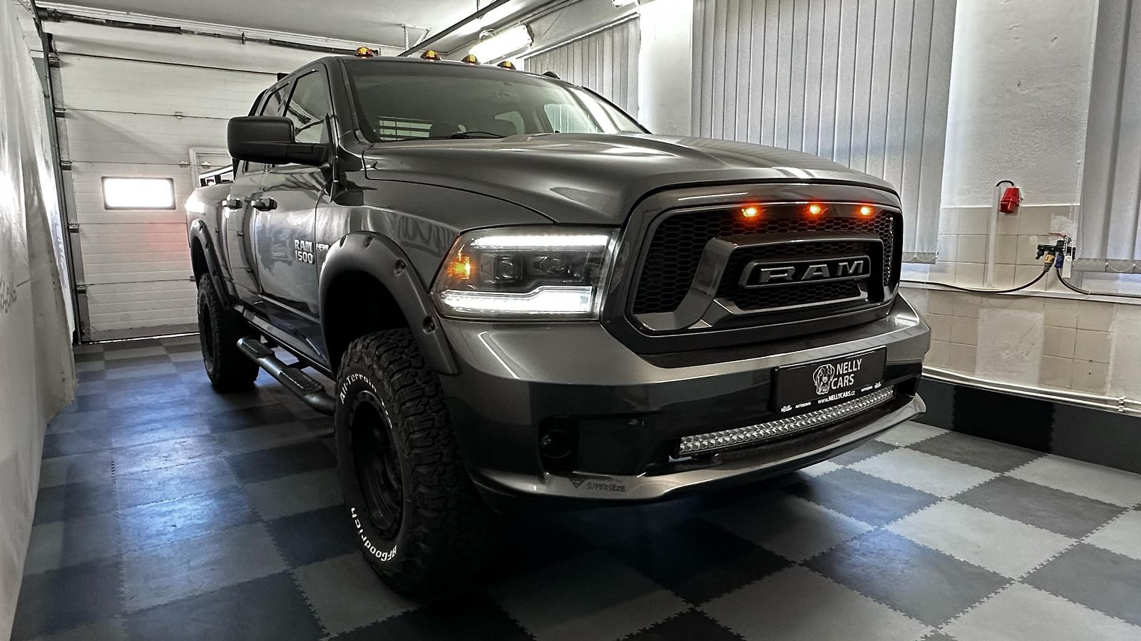 Dodge RAM 5,7L V 8 HEMI / OFFROAD PAKET
