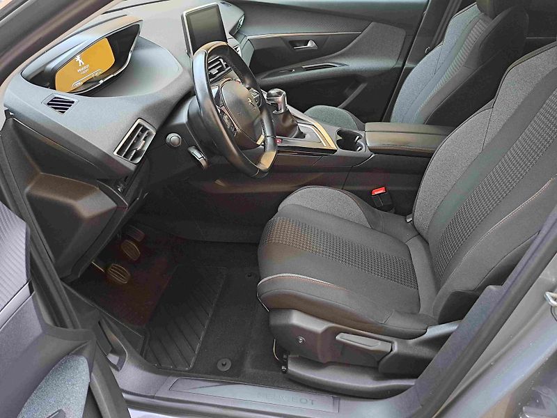 Peugeot 5008 (2019) HDI-96  7-míst PDC 17ALU  NAVI - fotka 15 z 31