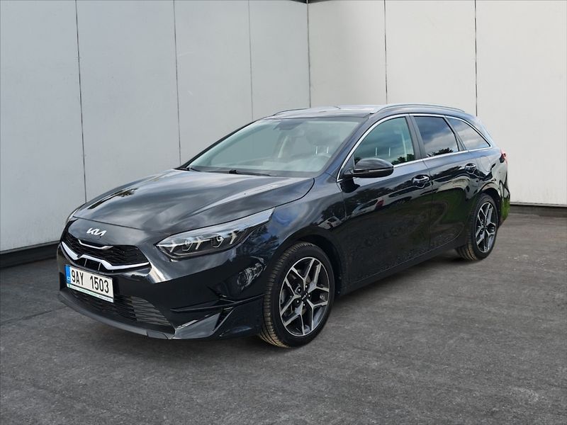 Kia Ceed 1,5 T-GDI Top AT - fotka 2 z 11