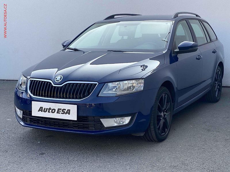 Škoda Octavia (2013) 2.0 TDi, DSG, park.čidla - fotka 3 z 18