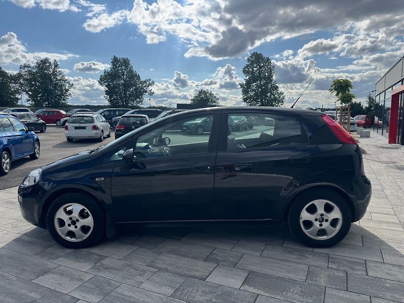 Fiat Punto (2015) 1.2i 51kW - fotka 8 z 29