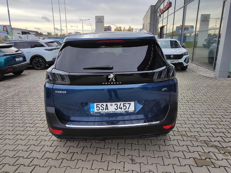Peugeot 5008 (2021) ALLURE 1.2 MAN6 130k TZ DPH - fotka 13 z 34