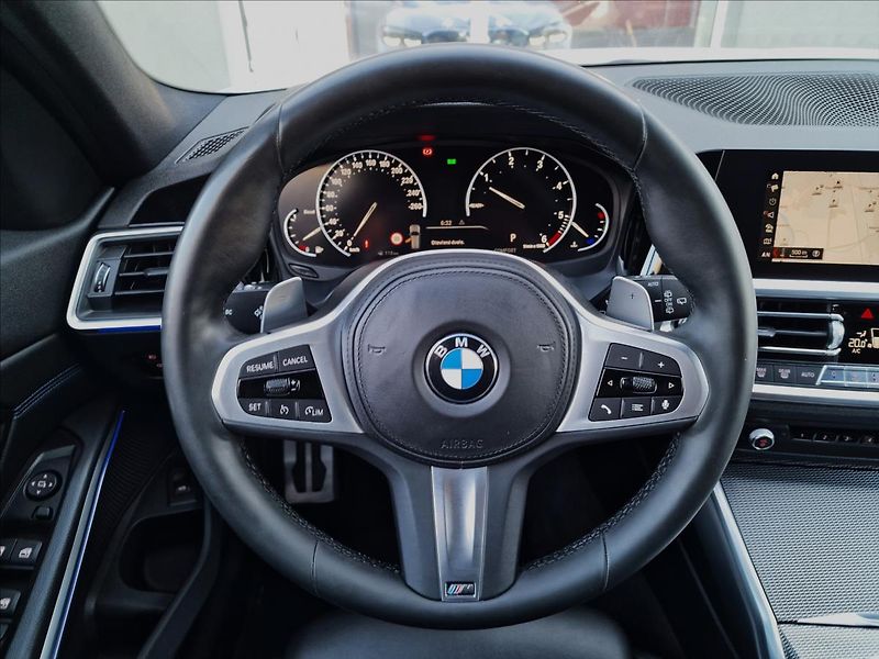 BMW Řada 3 320d xDrive,M Sport,ČR,1.Maj. - fotka 21 z 50