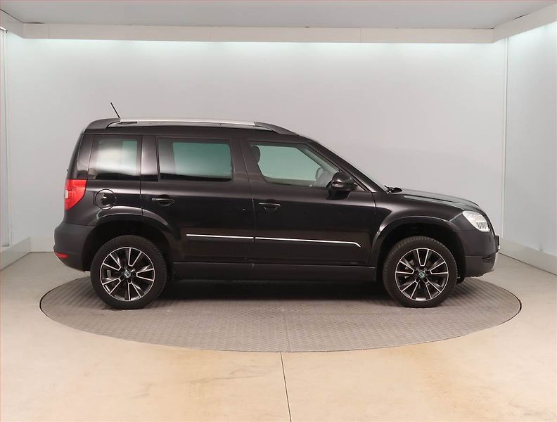 Škoda Yeti (2013) Adventure 1.4 TSI, Xenony - fotka 6 z 16