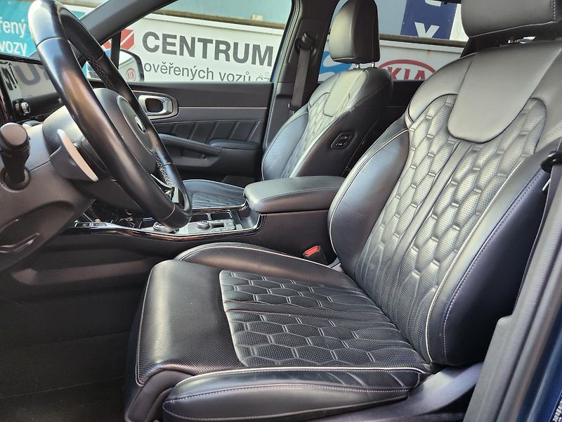 Kia Sorento (2021) LUXURY-7mist-ZÁRUKA-4*4 - fotka 29 z 45