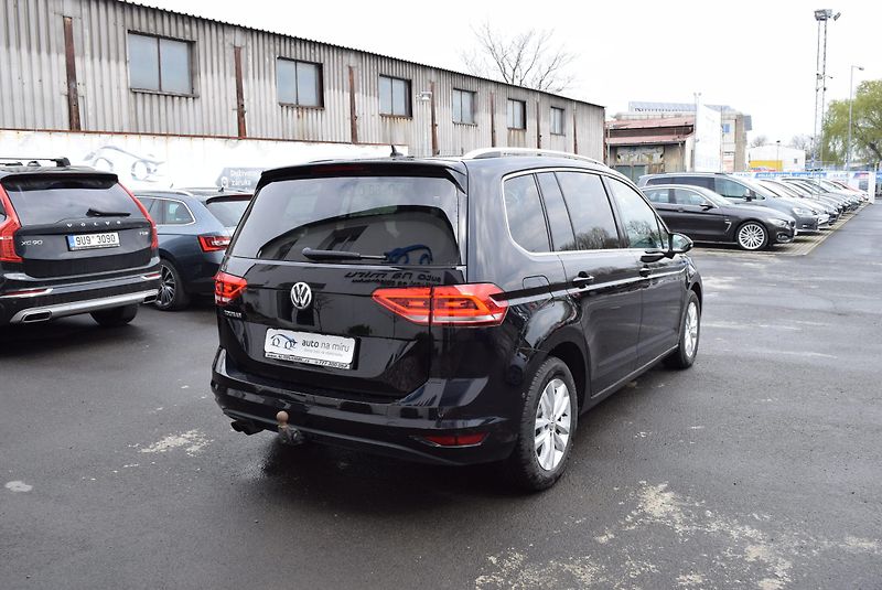 Volkswagen Touran (2018) 1.4TSI 110kw HIGHLINE TAŽ LED - fotka 8 z 50